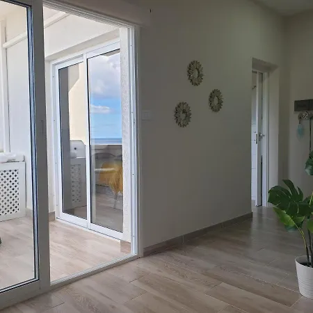 Pequeno Paraiso Frente Al Mar Playa Chica 아파트 *