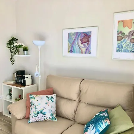 Pequeno Paraiso Frente Al Mar Playa Chica * 산타크루스데 테네리페